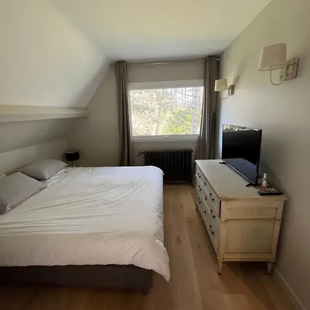 Neuve En Face De L Hippodrome 8 Personnes Linge Inclus Villa