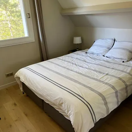 Neuve En Face De L Hippodrome 8 Personnes Linge Inclus